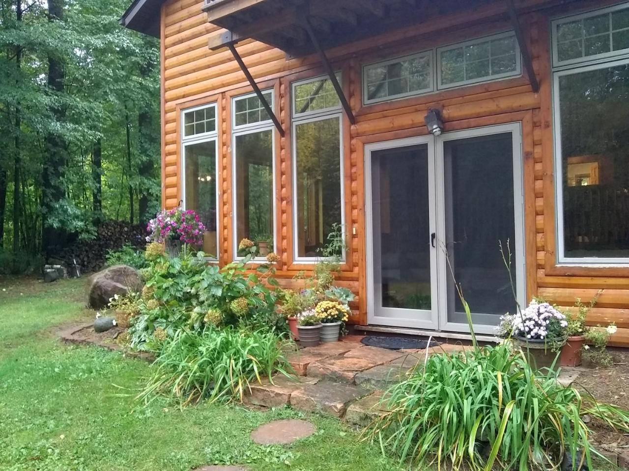 Bed And Breakfast Suite At The Wooded Retreat Pine City Esterno foto